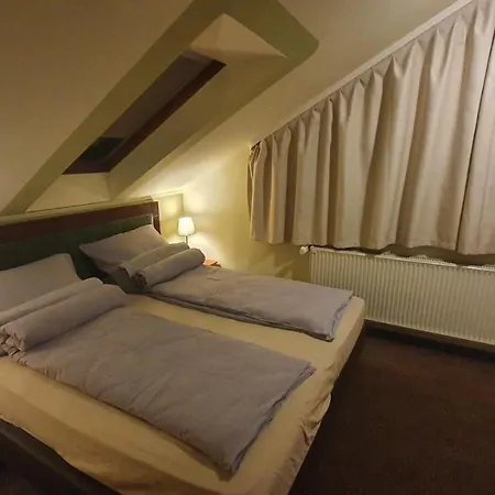 Palantir Panzio Bed & Breakfast
