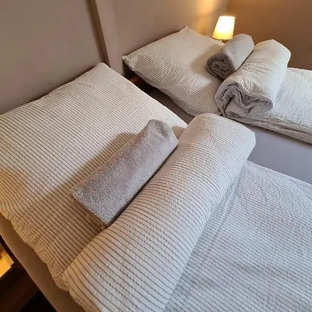 Bed & Breakfast Palantir Panzio 4*